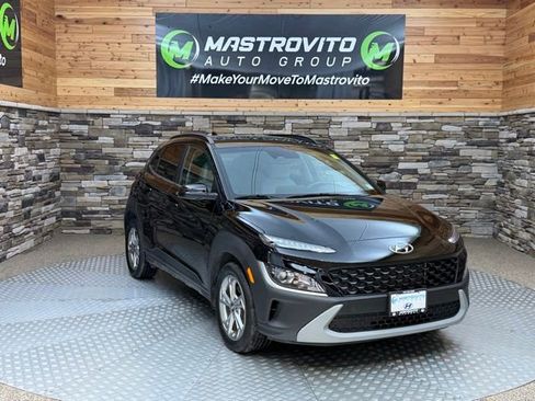 Used 2023 Hyundai Kona SEL w/ Cargo Package AWD/4WD image 2