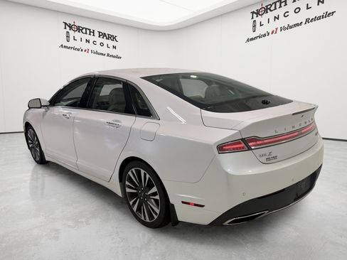 Used 2018 Lincoln MKZ Reserve w/ Climate Package AWD/4WD image 3