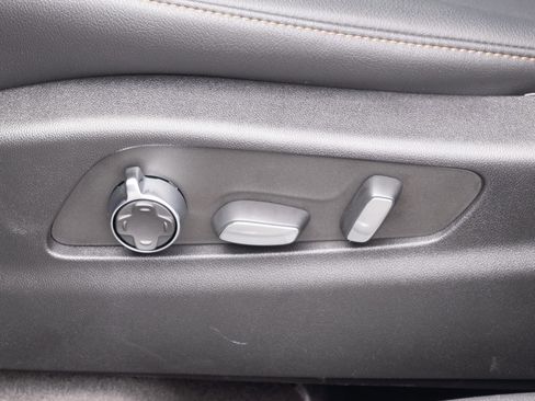 Used 2023 Cadillac XT4 Sport image 12