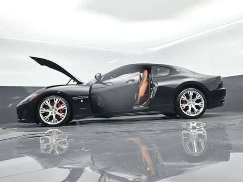 Used 2017 Maserati GranTurismo Sport RWD image 70