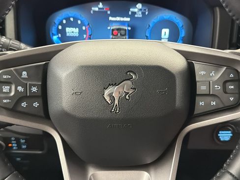 Used 2025 Ford Bronco Badlands AWD/4WD image 28