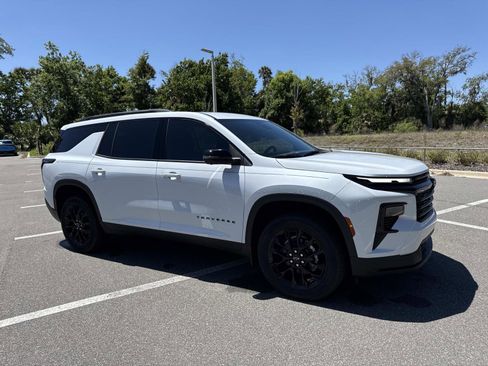 New 2026 Chevrolet Traverse LT w/ Midnight/Sport Edition FWD image 1
