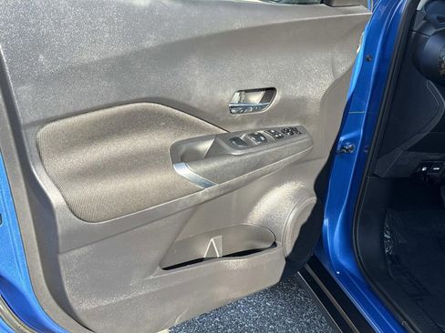 Used 2024 Nissan Kicks SV image 17