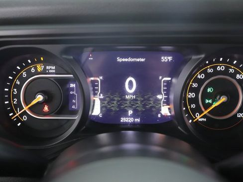 Used 2024 Jeep Gladiator Sport image 20