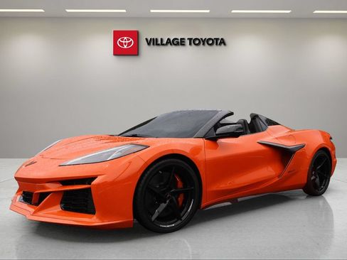 Used 2025 Chevrolet Corvette E-Ray AWD/4WD image 2