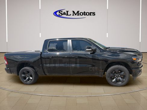 Used 2019 RAM 1500 Big Horn AWD/4WD image 2