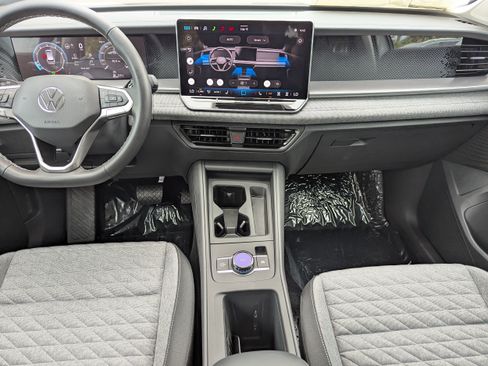 New 2026 Volkswagen Tiguan S FWD image 14