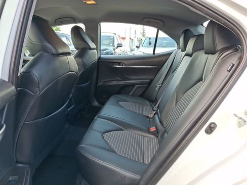Used 2023 Toyota Camry SE FWD image 13