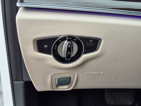 Used 2019 Mercedes-Benz E 300 image 30