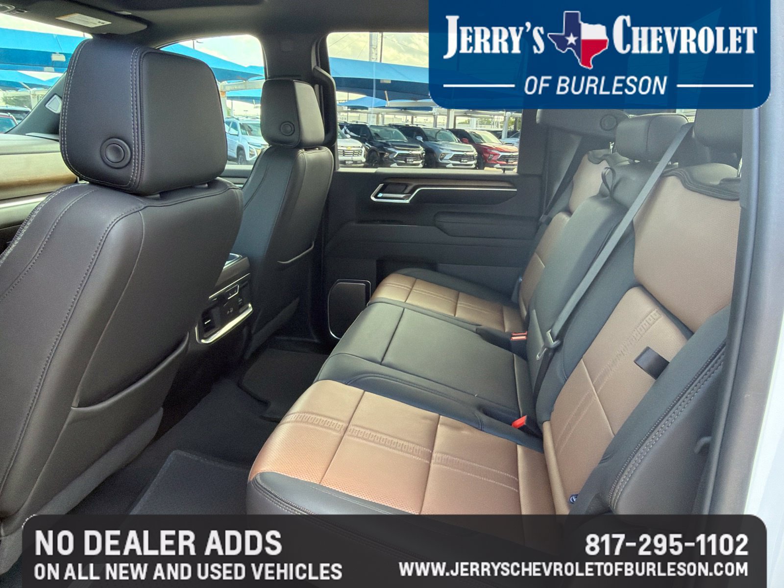 Used 2026 Chevrolet Silverado 2500 High Country w/ Technology Package AWD/4WD image 11