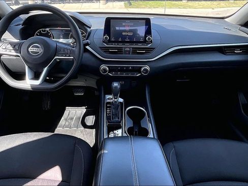 Used 2021 Nissan Altima 2.5 SV FWD image 14