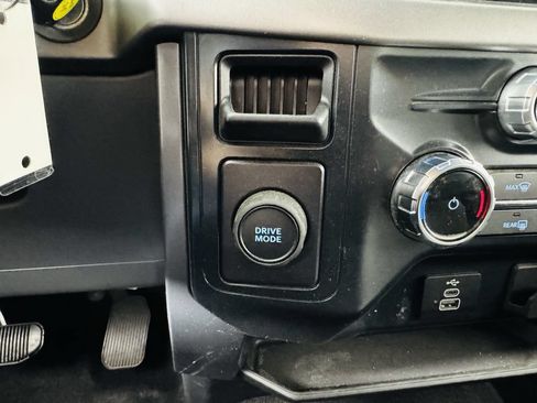Used 2025 Ford F150 XLT w/ Equipment Group 301A Standard RWD image 16