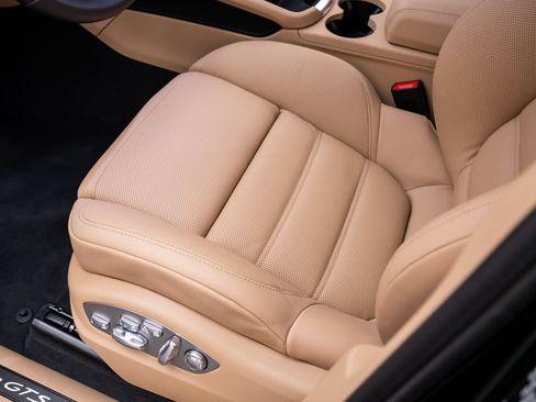 New 2026 Porsche Macan GTS AWD/4WD image 16