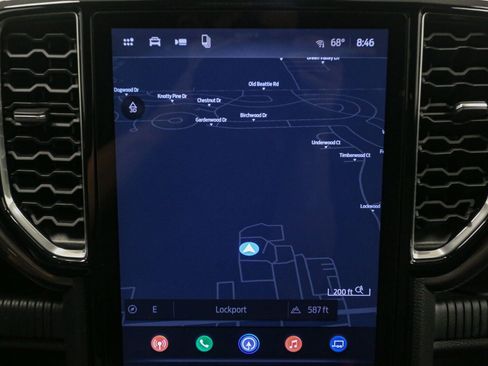 Used 2025 Ford Ranger XLT w/ Equipment Group 301A High AWD/4WD image 23