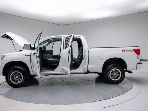 Used 2010 Toyota Tundra 4x4 Double Cab image 18