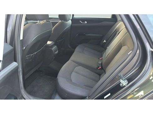 Used 2023 Kia K5 LXS image 11