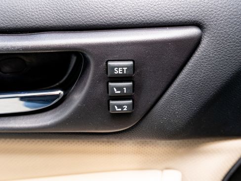 Used 2016 Subaru Outback 3.6R Limited image 14