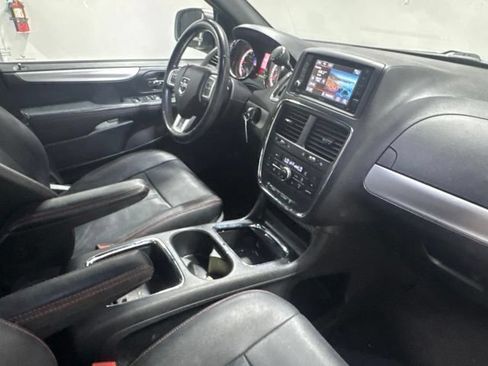 Used 2019 Dodge Grand Caravan GT FWD image 25