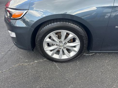 Used 2020 Chevrolet Malibu LT FWD image 12