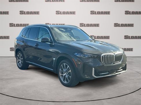 New 2026 BMW X5 xDrive40i w/ Climate Comfort Package image 7