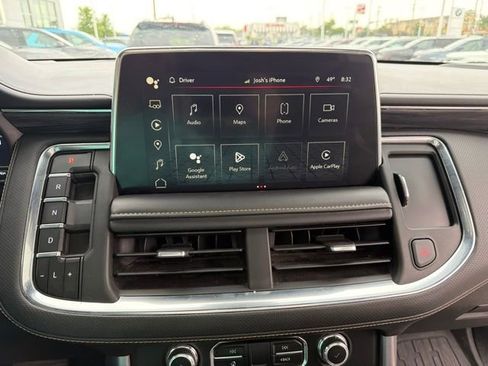 Used 2023 GMC Yukon XL SLT w/ SLT Premium Package AWD/4WD image 16