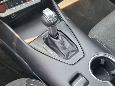 Used 2025 Ford Mustang Coupe RWD image 17