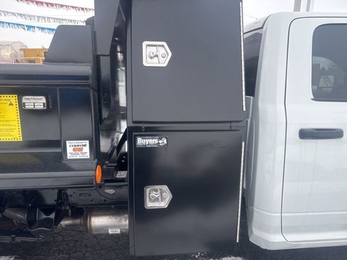 New 2024 RAM 5500 Tradesman AWD/4WD image 37