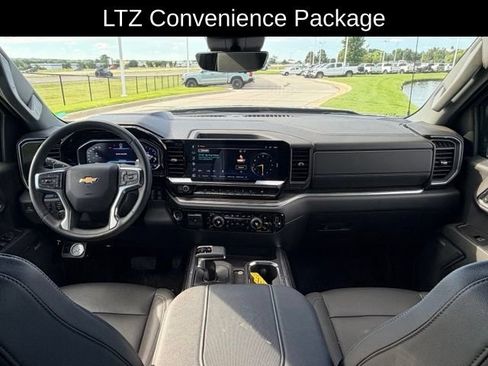 Used 2023 Chevrolet Silverado 1500 LTZ w/ Technology Package AWD/4WD image 7