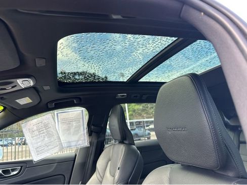 Used 2019 Volvo XC60 T6 Inscription w/ Protection Package Premier image 23