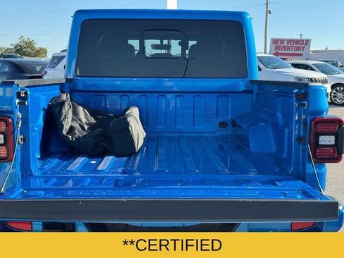 Used 2023 Jeep Gladiator Overland image 4