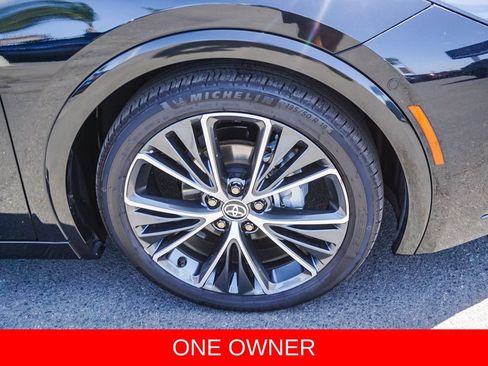 Used 2024 Toyota Prius Limited w/ Limited Premium Package FWD image 10