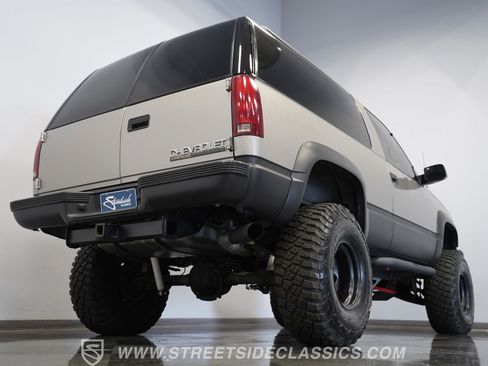 Used 1999 Chevrolet Tahoe 4WD 2-Door w/ Preferred Equipment Group image 23