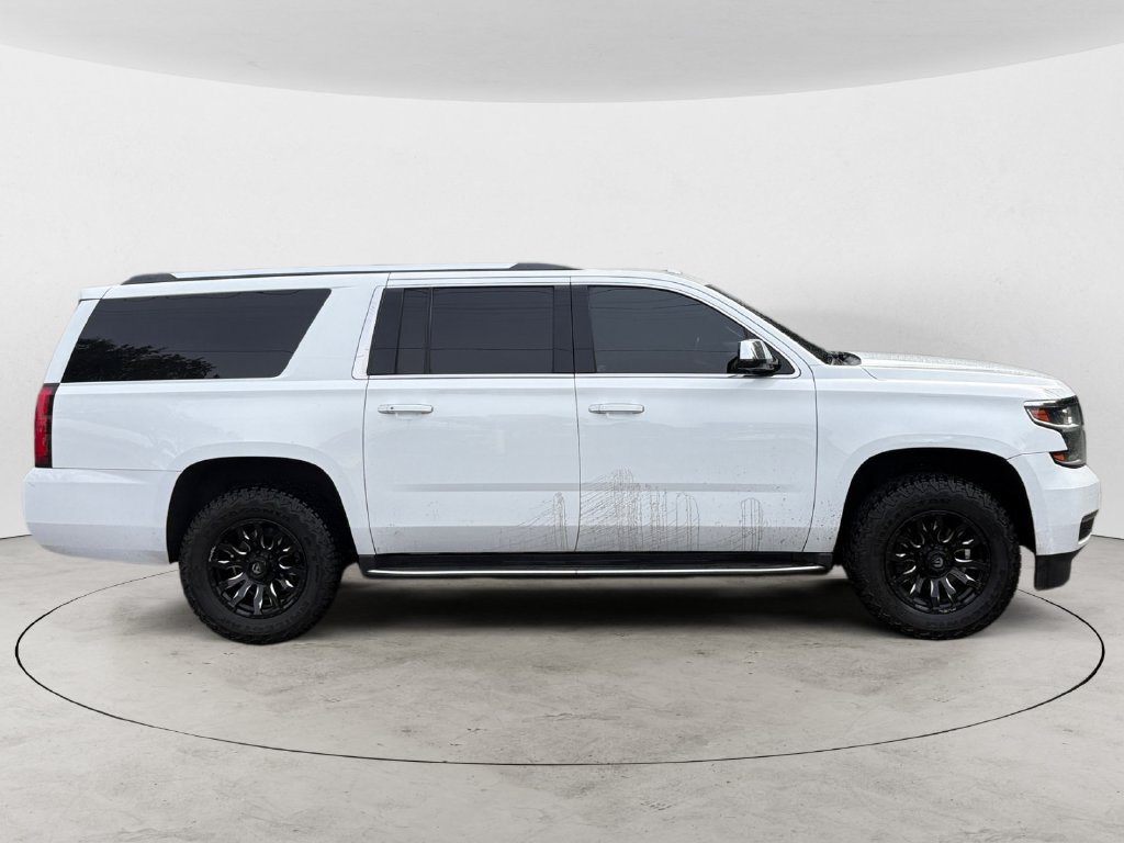 Used 2017 Chevrolet Suburban Premier w/ Max Trailering Package AWD/4WD image 4