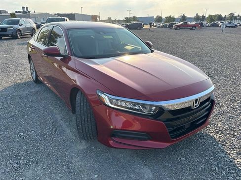 Used 2018 Honda Accord LX image 10