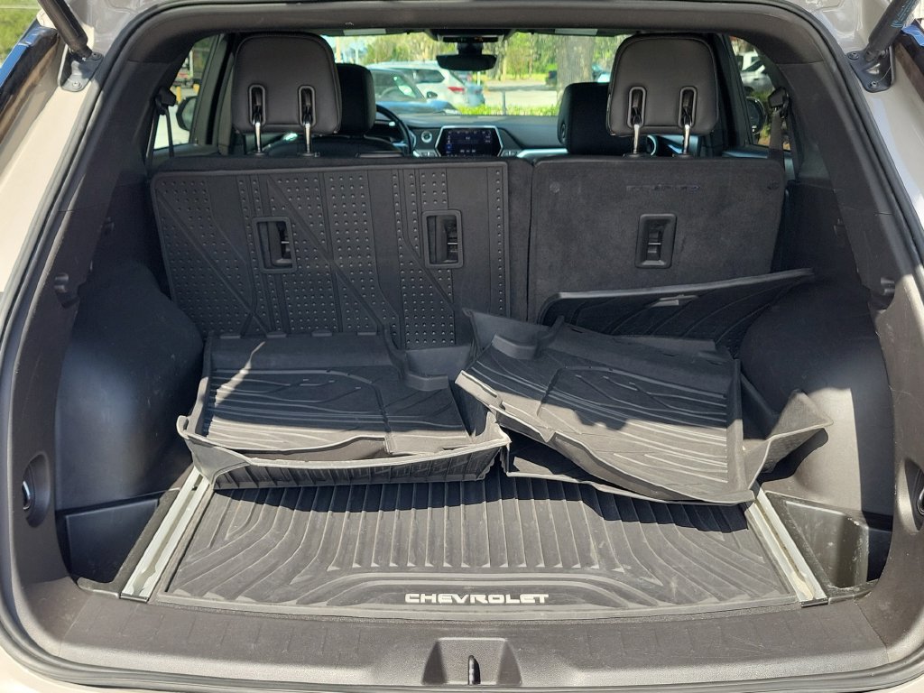Used 2021 Chevrolet Blazer Premier w/ Driver Confidence II Package FWD image 16