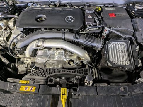 Used 2025 Mercedes-Benz GLB 250 image 25