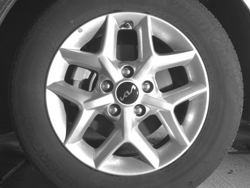 Used 2025 Kia Soul LX w/ LX Technology Package FWD image 14