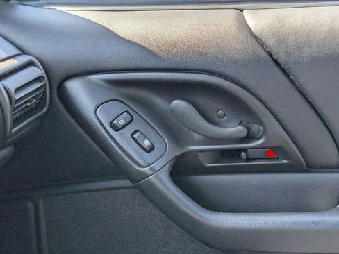 Used 2002 Chevrolet Camaro Z28 w/ SS Performance/Appearance Pkg image 22