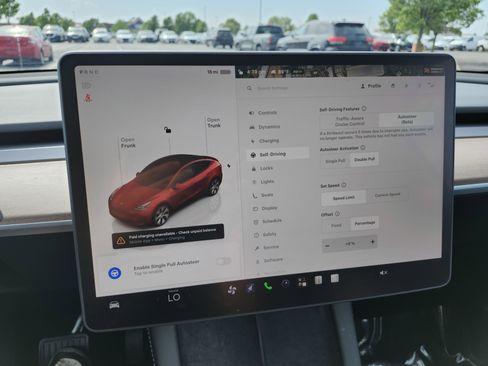 Used 2023 Tesla Model Y Long Range AWD/4WD image 30