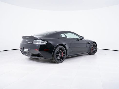 Used 2015 Aston Martin V12 Vantage S RWD image 7
