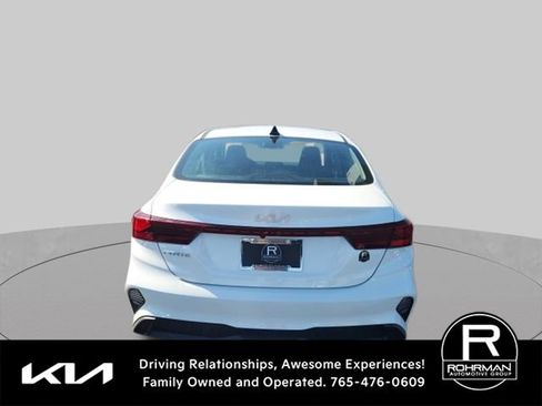 Used 2024 Kia Forte LXS FWD image 5