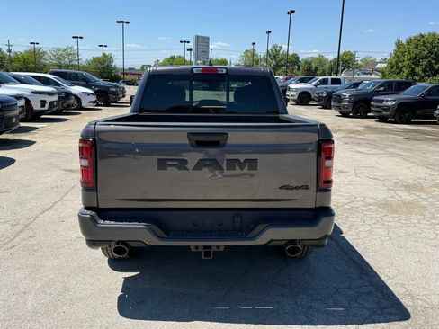 Used 2026 RAM 1500 Express AWD/4WD image 7