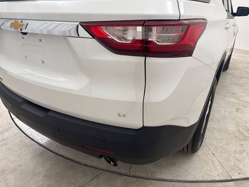 Used 2020 Chevrolet Traverse LT FWD image 20