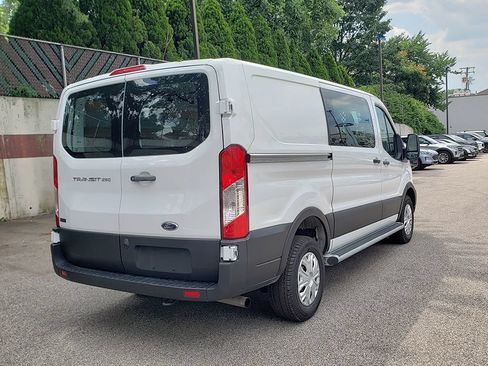Used 2024 Ford Transit 250 Low Roof w/ Exterior Upgrade Package RWD image 5