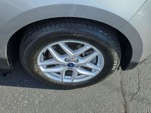 Used 2021 Ford Edge SEL image 35