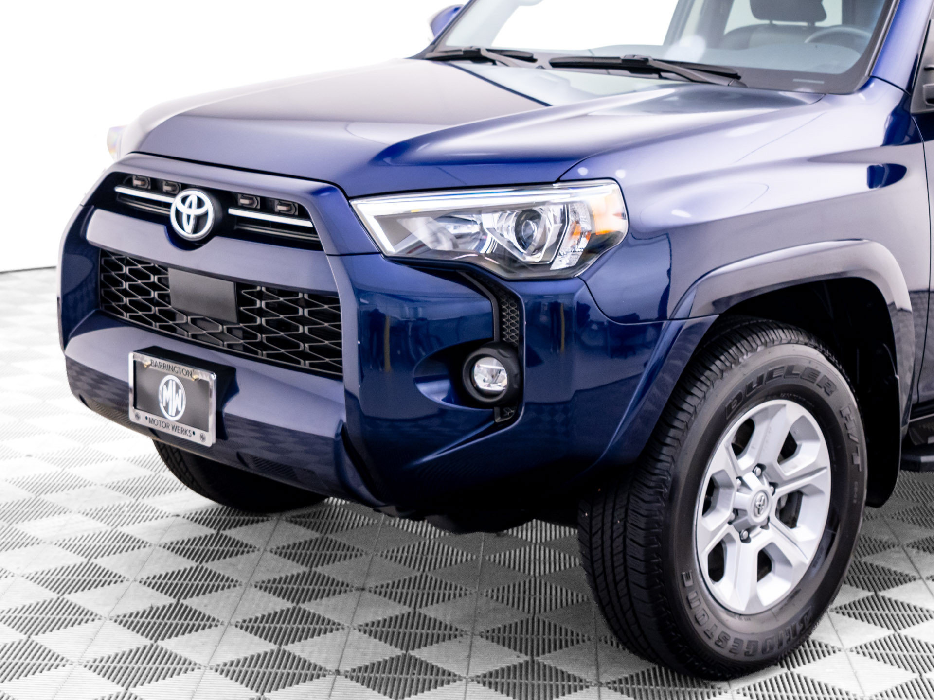 Used 2023 Toyota 4Runner SR5 Premium w/ Moonroof Package AWD/4WD image 33