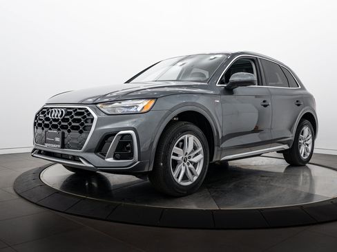 Certified 2023 Audi Q5 2.0T Premium w/ Convenience Package AWD/4WD image 7