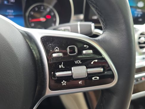 Used 2022 Mercedes-Benz GLC 300 image 18