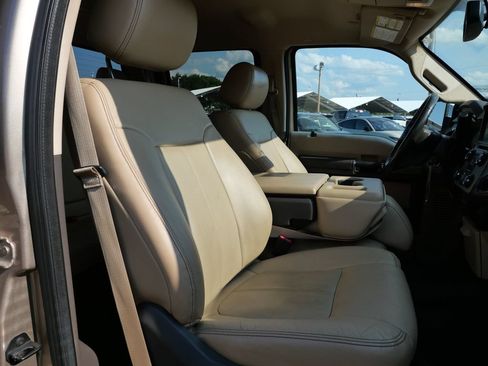 Used 2014 Ford F250 Lariat w/ Chrome Package AWD/4WD image 12