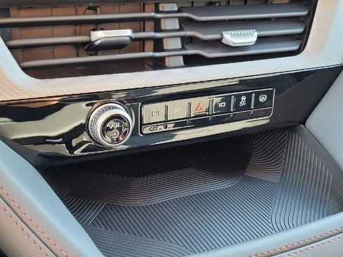 New 2026 Ford Explorer Active image 23